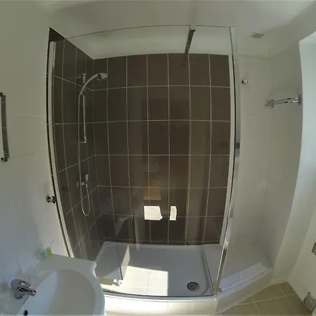 De La Sagne Bed & Breakfast 2*