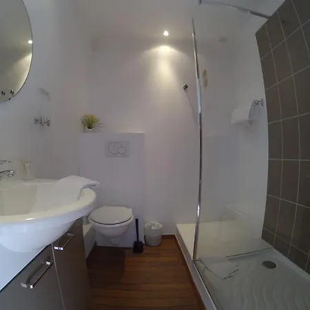 Bed & Breakfast De La Sagne