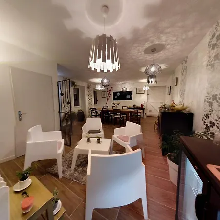 Bed & Breakfast De La Sagne 2*